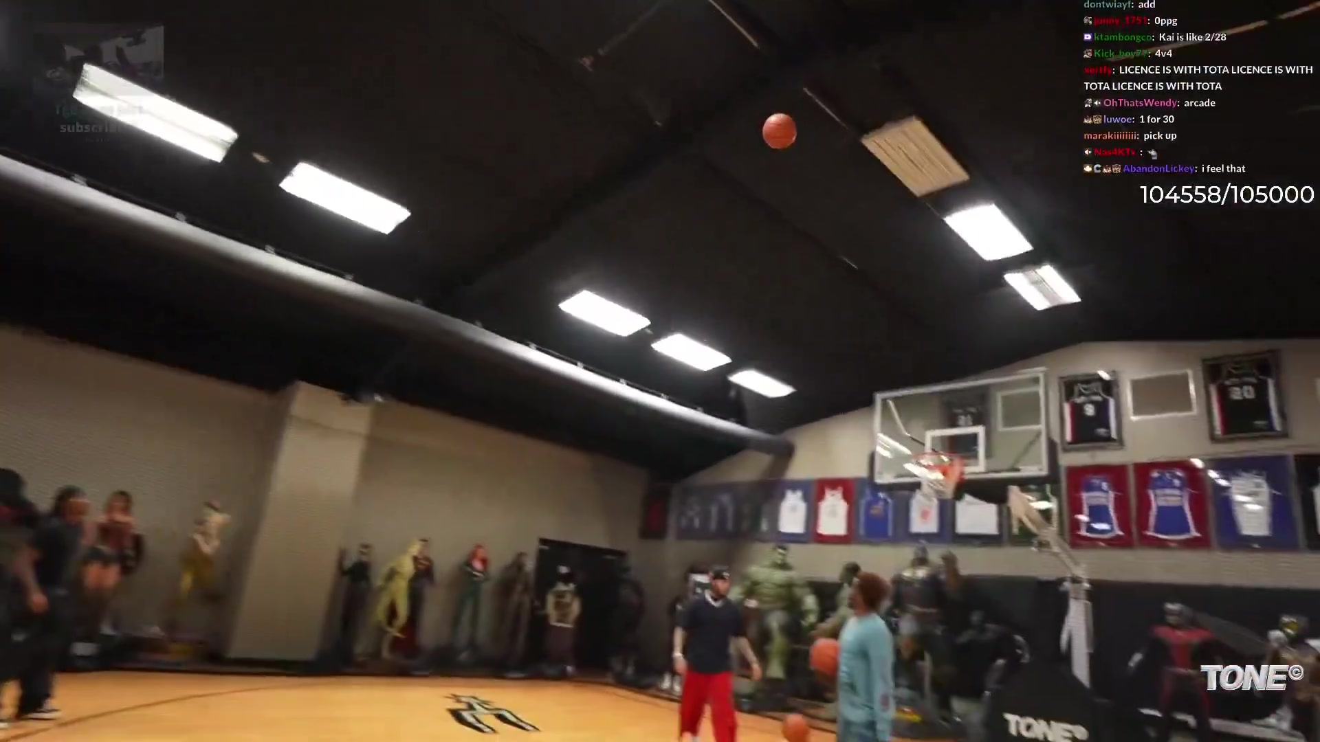 开云官网-😳随随便便三分10中9！三球在网红主播Kai的球馆内大秀准度