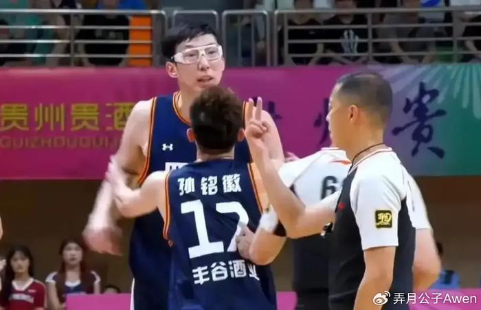 这是职业联赛？CBA为全运会做出2大让步，媒体人：已尽量少缩水了