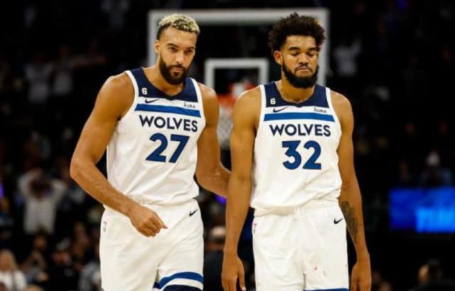 开云官网-赛季初表现不尽人意 狼队管理层仍对未来充满信心