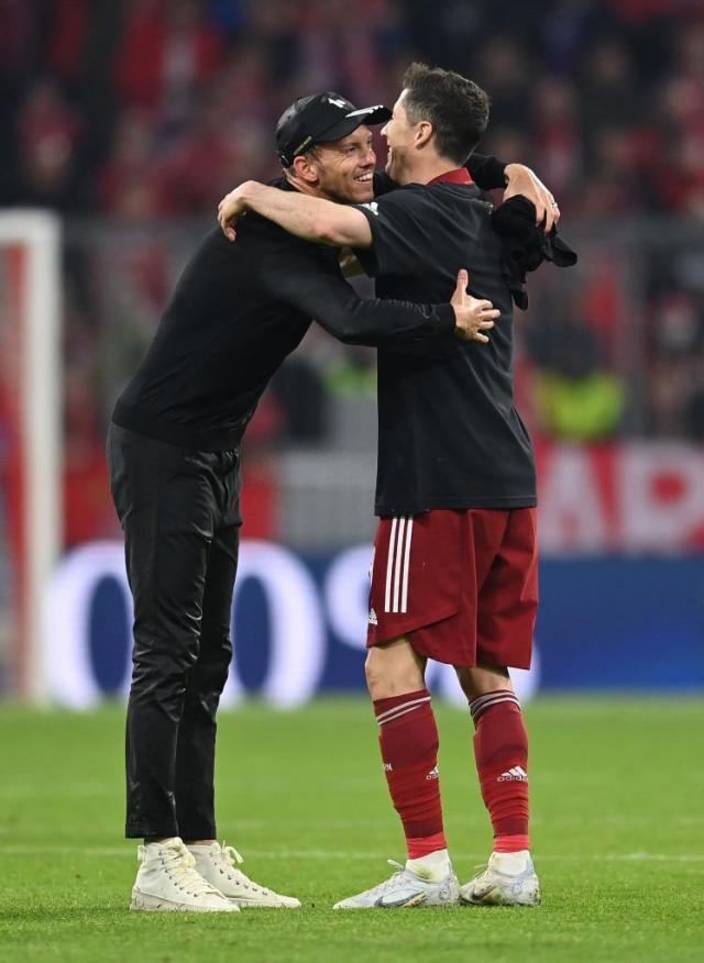 严重失衡的德国国家德比，浓缩了拜仁的德甲10连冠